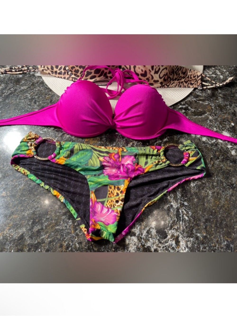 VS swim top purple 34C twist push-up like new condition TOP ONLY